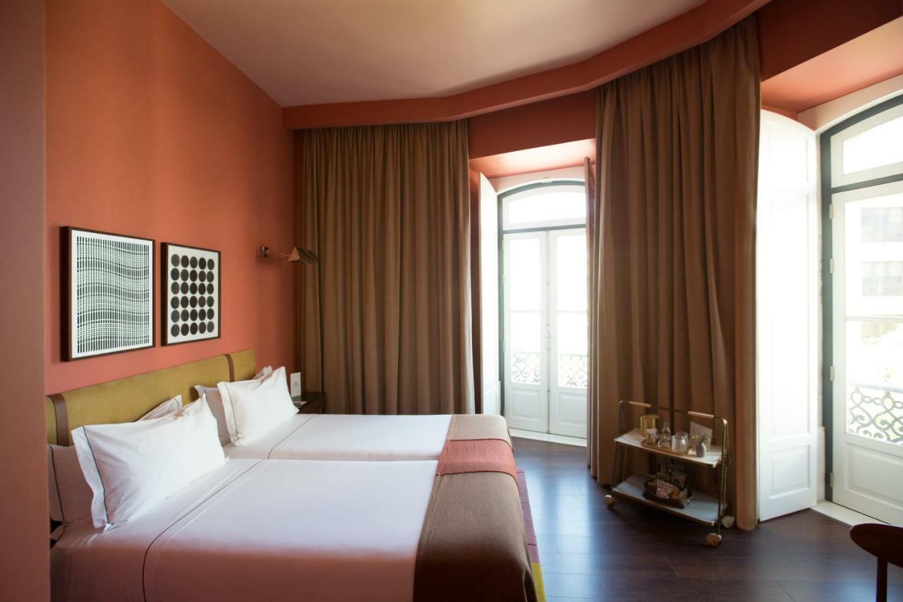 The Vintage Hotel & Spa Лиссабон Экстерьер фото A room at the hotel